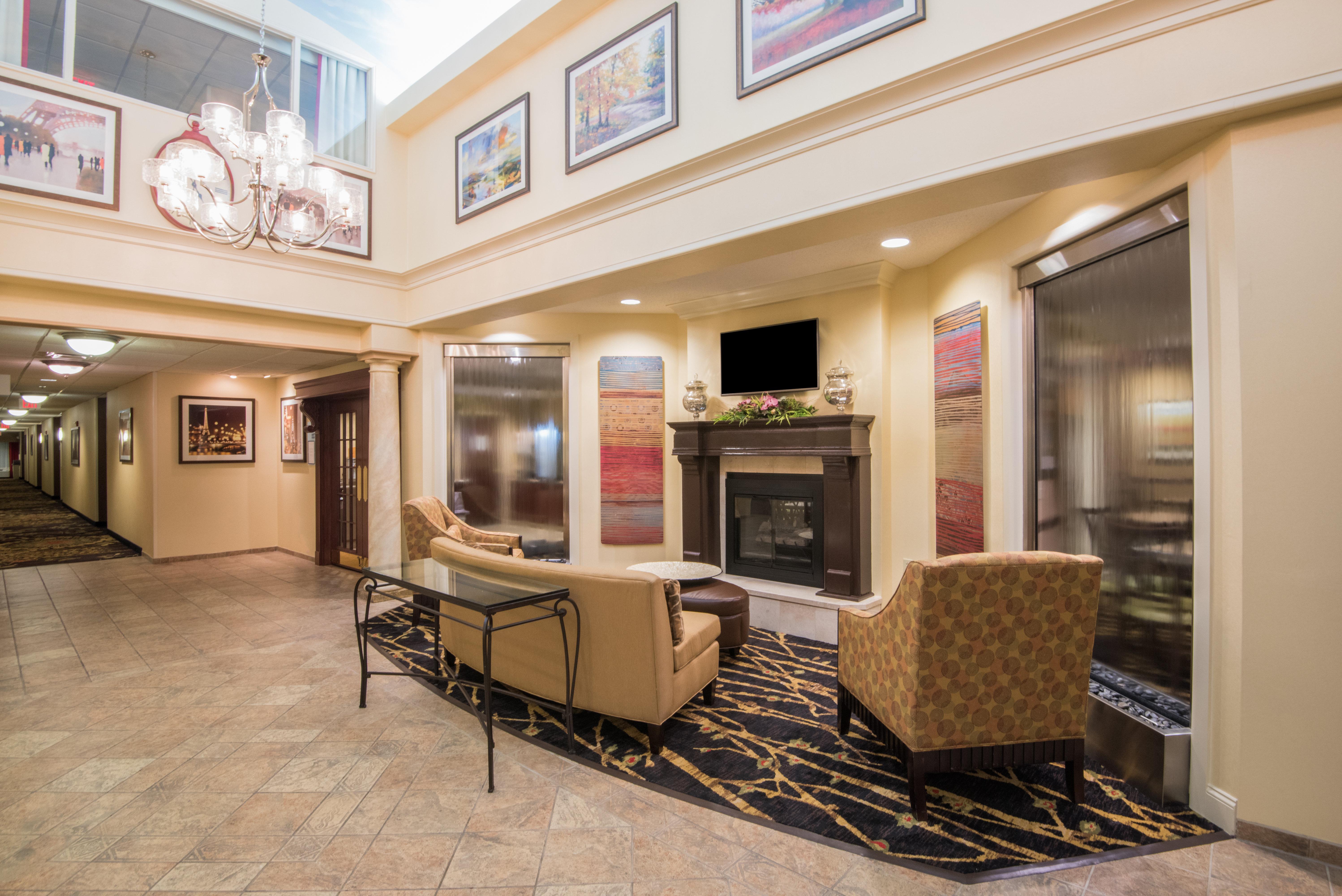 Holiday Inn Express & Suites - Sharon-Hermitage By Ihg West Middlesex Экстерьер фото