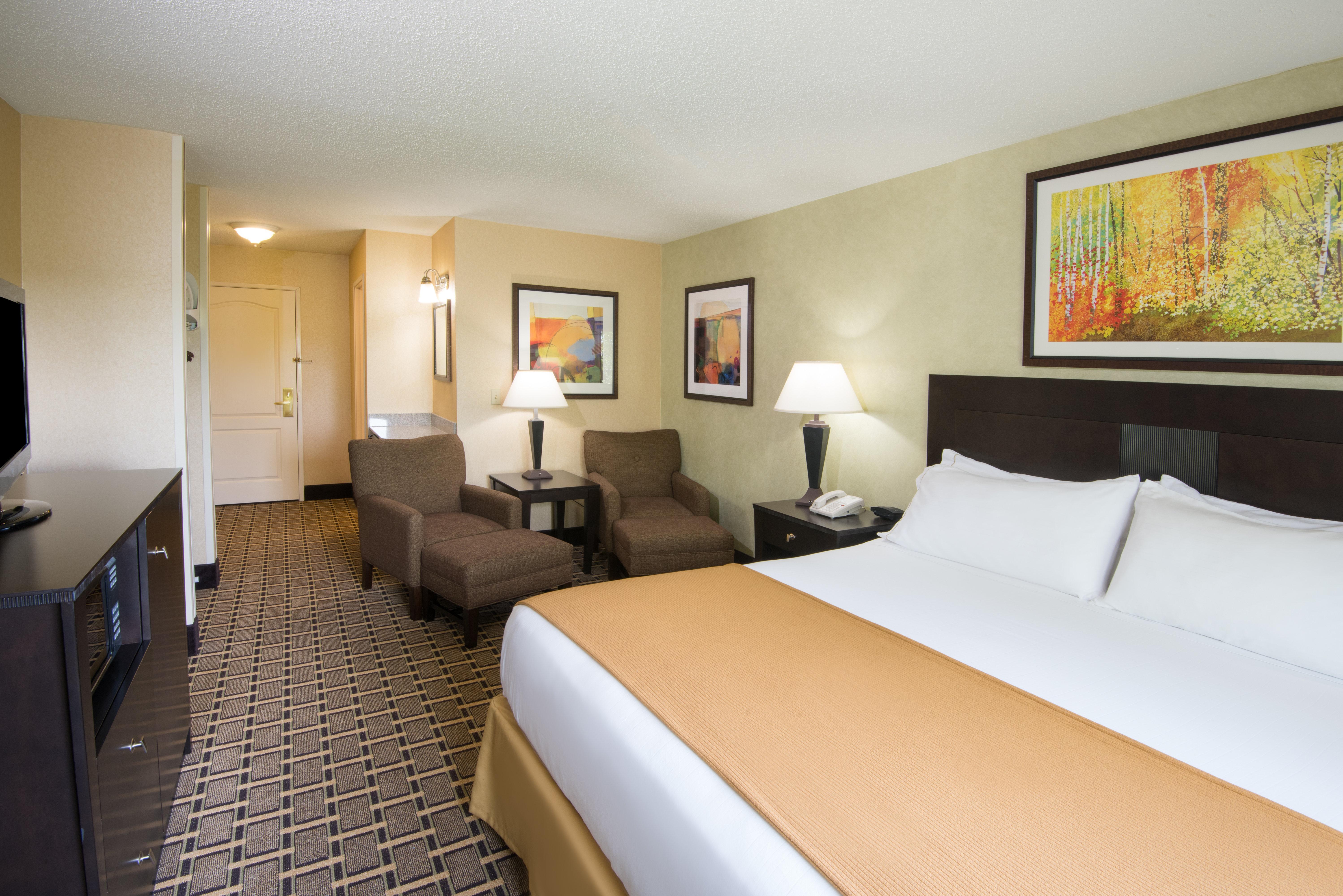 Holiday Inn Express & Suites - Sharon-Hermitage By Ihg West Middlesex Экстерьер фото